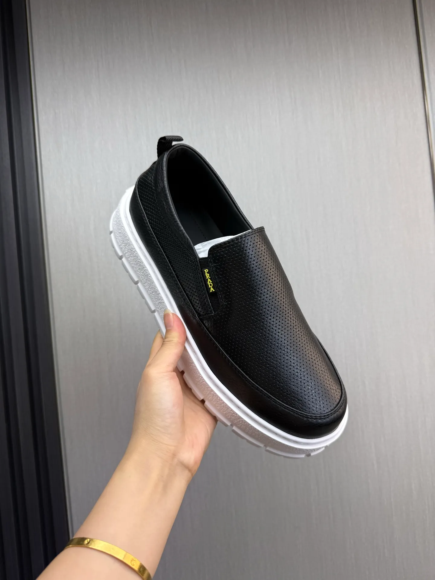 Men's shoes 💰580💰 [PRADA] Men's shoes are popular in the counter, official website is synchronized, 1 high-quality shipment ✔️Imported cowhide punching + cowhide lining, 1🆚1 replica, original sole, 38-45 (45 customized, non-refundable)